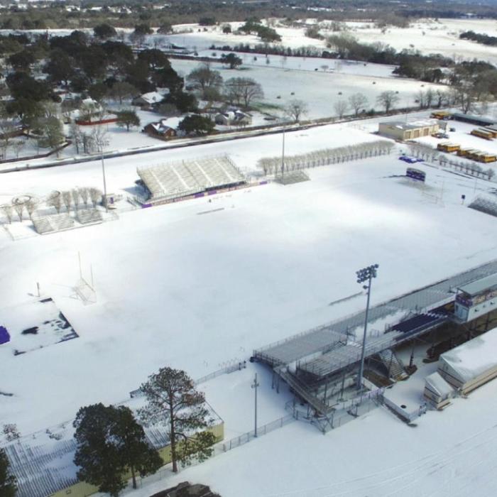 SNOW SPORTS