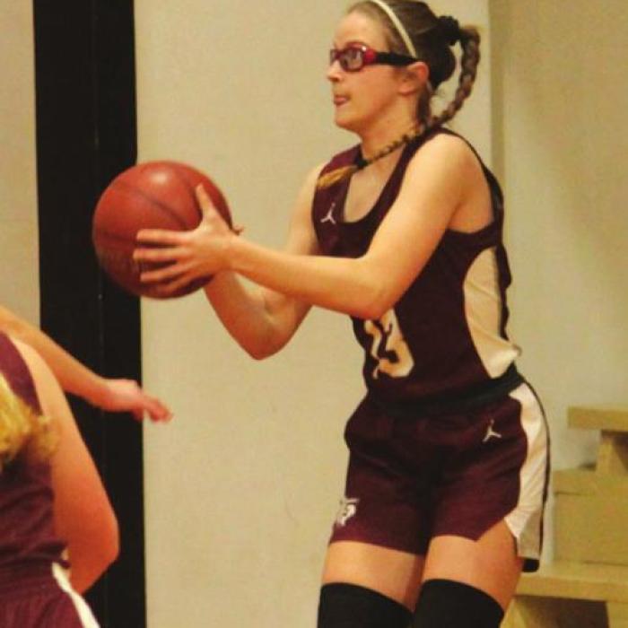 Fayetteville’s Brooklyn Jaeger scored 50 points Friday against Buckholts. Record fi le photo