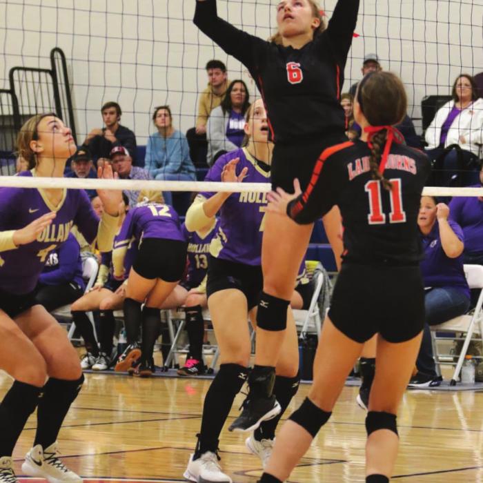 Schulenburg’s Tamara Otto sets a ball in last week’s area round playoff victory over Holland. Photo by Audrey Kristynik