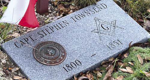 Stephen Townsend’s grave in Florida Chapel Cemetery, which displays both the emblem of the Sons of the Republic of Texas and the Square and Compasses of Freemasonry. Photo by Jeff Messer