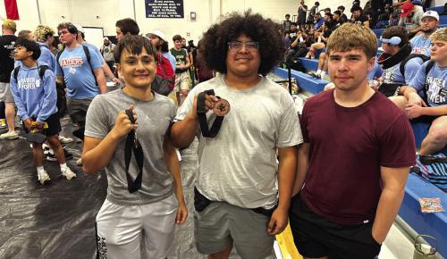 Guevara Headed Back to State in Powerlifting