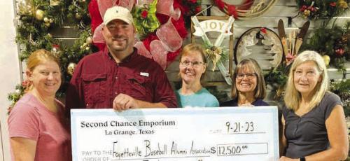 Second Chance Donates to Baseball Alumni Association