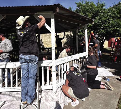 LCRA Employees Lend a Helping Hand in Flatonia & Schulenburg