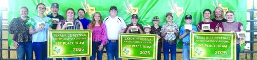 Pictured from left: Julia Melton, Tatum Fritsch, Holden Holub, Rheagan Karisch, Laramie Laake, Hayleigh Pizzitola, Rilan Karisch, Hudson Holub, Rowdy Guenther, Jehnsen Janecka, Tate Fritsch, Crockett Guenther, Adalyn Carrales, Coach Kaci Carrales, and Kaisley Janecka.