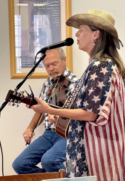 Jamie Steinhauser and Darryl O’Bryant entertained members at Flatonia Methodist Church. Everyone was singing along, tapping their feet, and loving every minute of it.