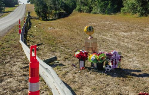 Crash Claims Life of La Grange Teen