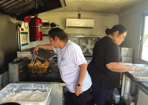 ‘White Box’ Chicken Makes a Return to La Grange