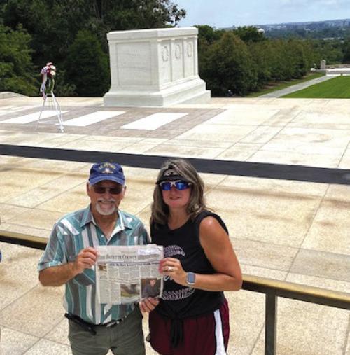 Record Visits Arlington National Cemetery