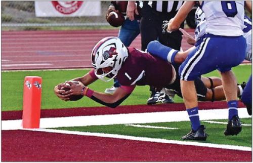 Flatonia’s Fidel Venegas dives into the end zone for the touchdown in Friday night’s Homecoming game against Falls City. More on the game on Page 3B today. Photo by Stephanie Steinhauser