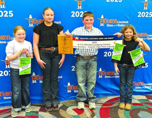 Pictured is Abigale McBride, Zoey Krenek, Abraham McBride, and Catelyn Bosl.