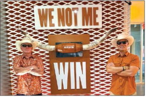Jimmy Dwigans and Chip Bubela in the UT locker room.