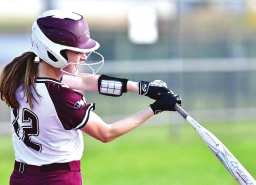 Softball Roundup: LG, FHS Rolling