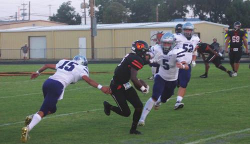Schulenburg Starts Strong, Slaps Stockdale 40-0
