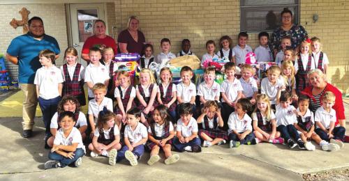St. Rose Holds a Christmas Service Project