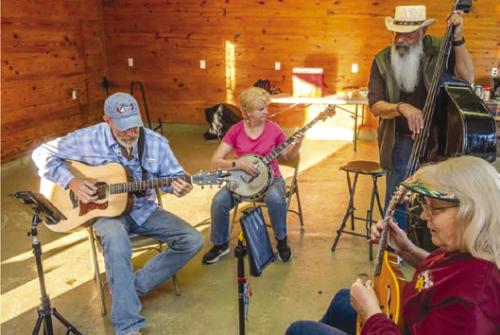 Pickers at Fayetteville Picking Park.