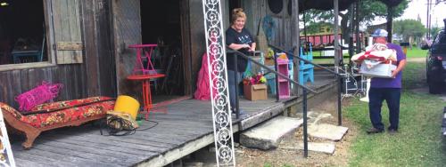 Tami Murphy of Smithville sets up at Granny McCormick’s in Warrenton.
