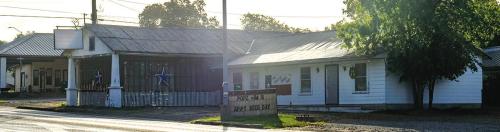 La Grange’s Popz Star Bar.