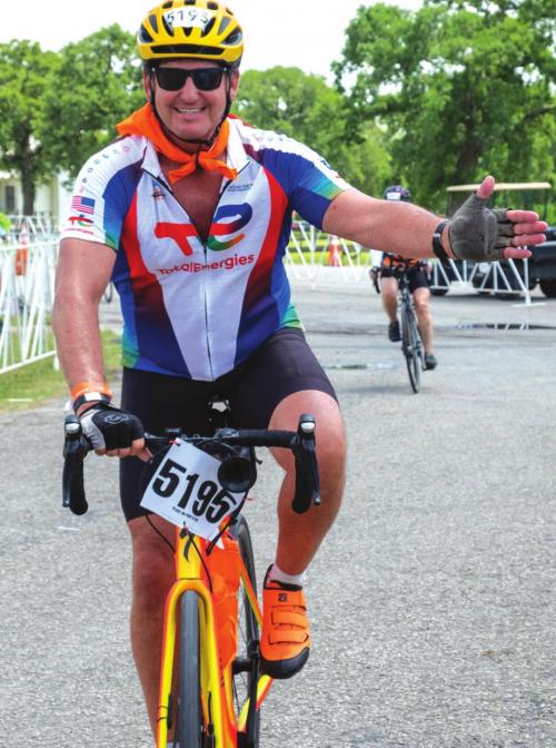 6,000 Cyclists Descend on La Grange