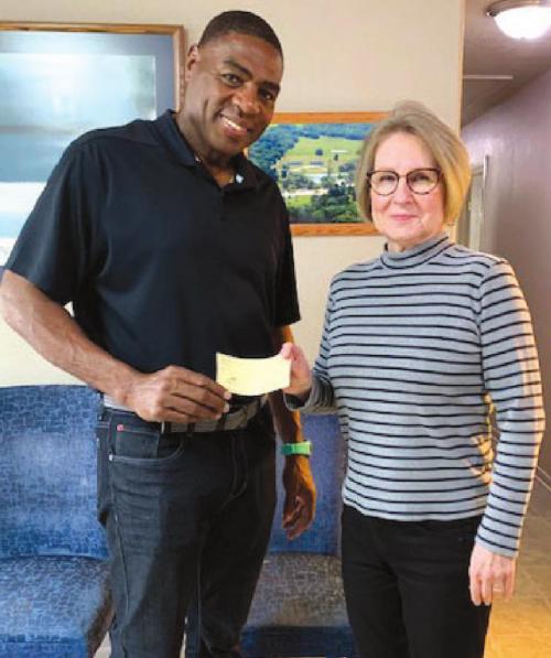 FCRT Makes Donation for Books