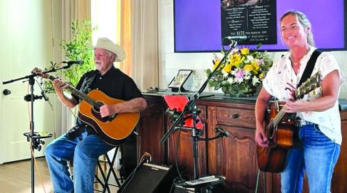 Mike Stroup and Annie Rost at Hugos 1875.