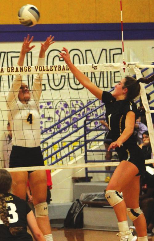 Giddings Beats LG in District Volleyball