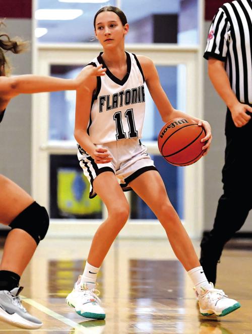 Summer Sodek in action earlier this season for the Flatonia girls basketball team. Photo by Stephanie Steinhauser