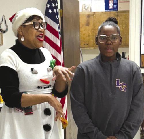 A snowman elf dropped by over the holidays to spread some Christmas cheer. Virginia Berry brought gift bags of goodies for the members and sang carols with the help of Alfreda Ellison’s grandaughter, Reygan Hutchson.