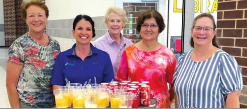 Bluebonnet Lions Offer Coke Floats for Teachers