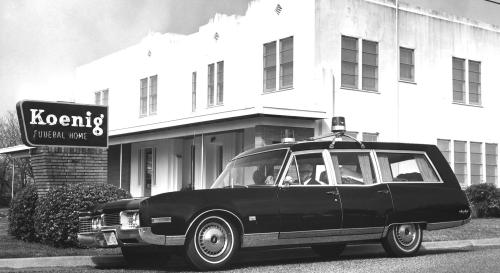 Why Hearses Once Responded to Ambulance Calls