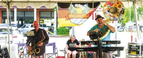 Oktoberfest Packs on the Fun in Downtown LG