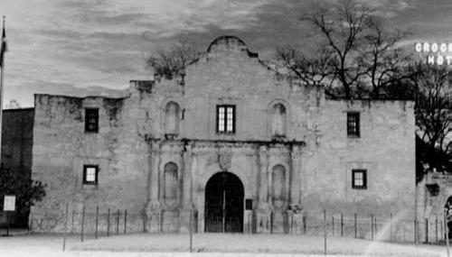 This photo of the Alamo taken about 1992 is courtesy of Gary E. McKee.