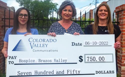 Colorado Valley Employees Donate to Hospice