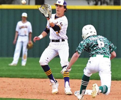 Leopards Host Baseball Tourney