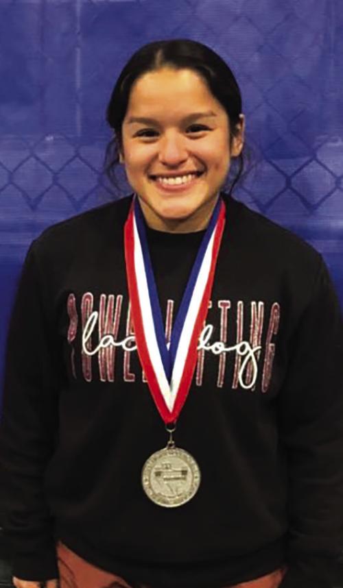 Mendez Powers Her Way to State