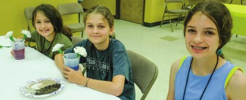 Master Gardeners’ Kids Camp Held in La Grange