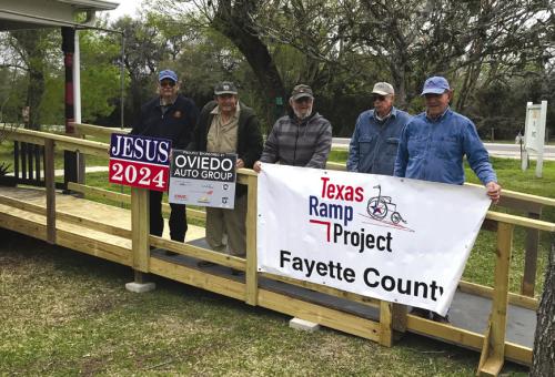 Texas Ramp Builds Near Oldenburg