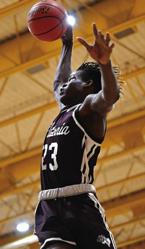 Hoops Roundup: Local Teams Surging