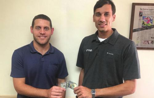 Football Expert Gets $100