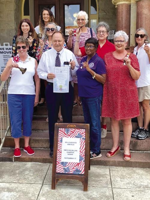 Smith-McMillan Chapter, NSDAR, Holds Constitution Day “Ringing of the Bells”