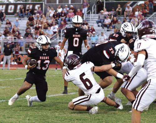 Schulenburg’s Tim Lara runs the football during Friday’s homecoming game against Johnson City. Photo by Audrey Kristynik