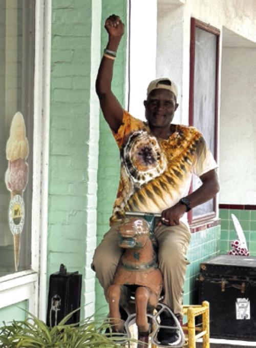 Paul Williams just had to ride the mechanical horse in front of the Lyric Ice Cream Parlor in Flatonia. Our June adventure began with lunch at Darlin’s Diner, then a movie at the Lyric Theater, and finished the day with ice cream; 27 members joined for this fun outing.