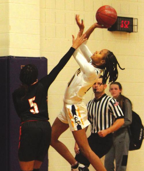 La Grange’s Aysia Grant scored a team-high 24 points Tuesday in a 53-point win over Smithville. Photo by Jeff Wick
